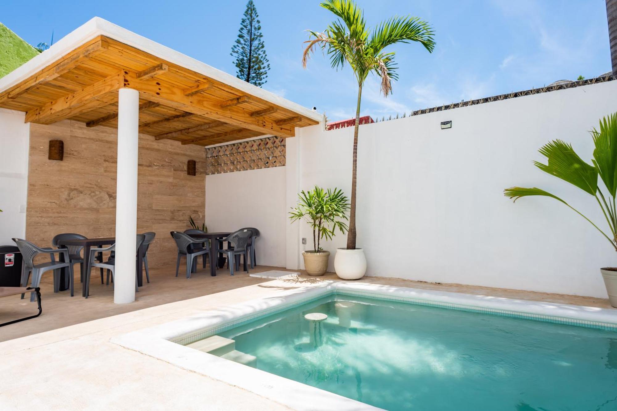 Vica Guest House Con Piscina En La Entrada De La Zona Hotelera Cancun Exterior photo